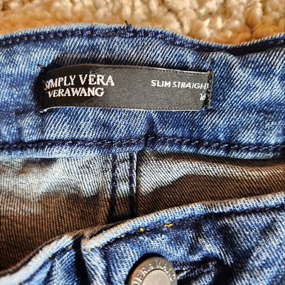 VERA WANG SLIM STRAIGHT LEG JEANS-SIZE 16 - Picture 7 of 11